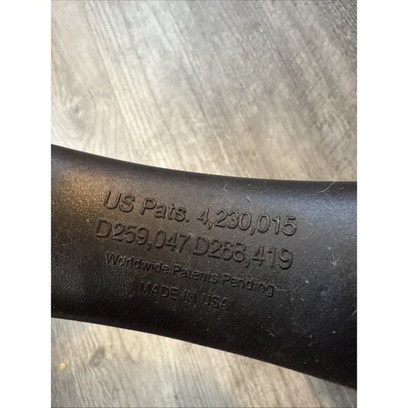 10" RhythmTech Ergonomic Tambourine White Plastic Nickel Jingles RUST USED - Picture 3 of 10